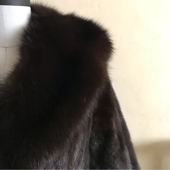 Vintage Genuine Mink Fur Coat - Picture 2 of 13